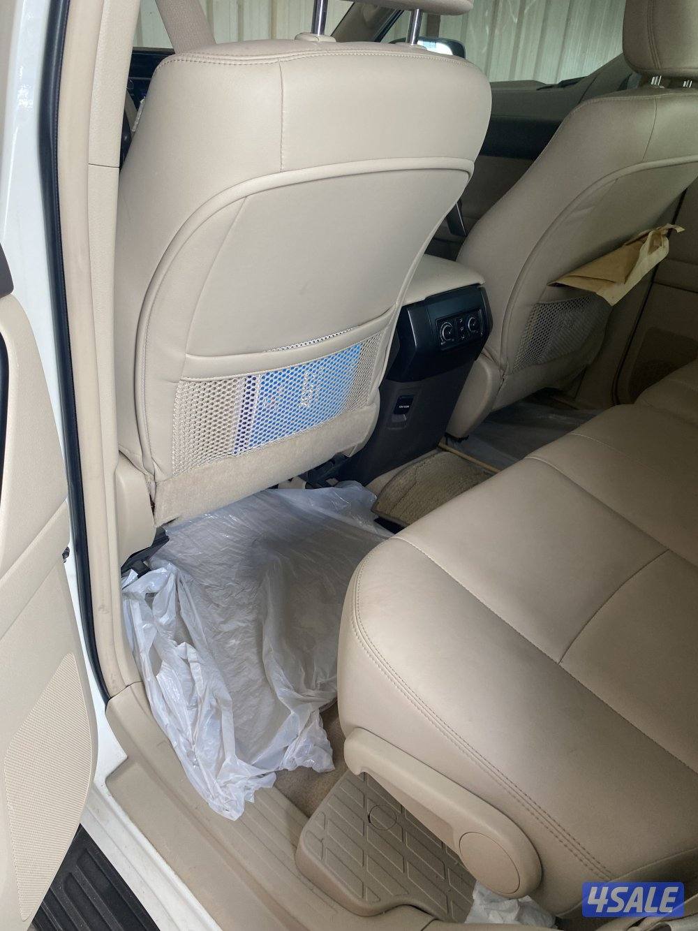 برادو ابيض موديل 2018 ماشي (112000) كم٢ شرط الفحص11