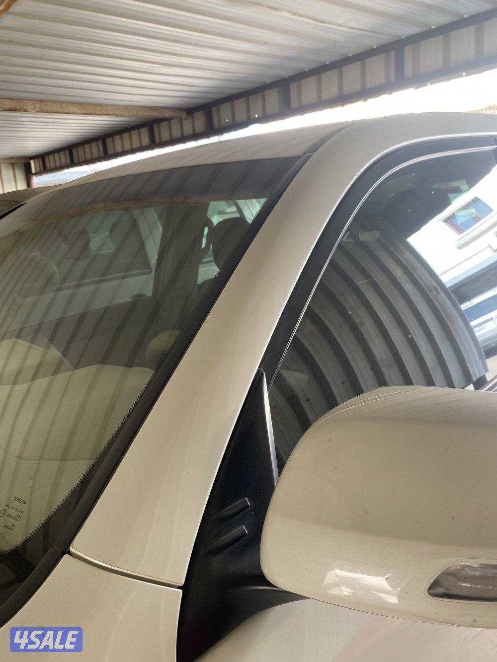 برادو ابيض موديل 2018 ماشي (112000) كم٢ شرط الفحص13