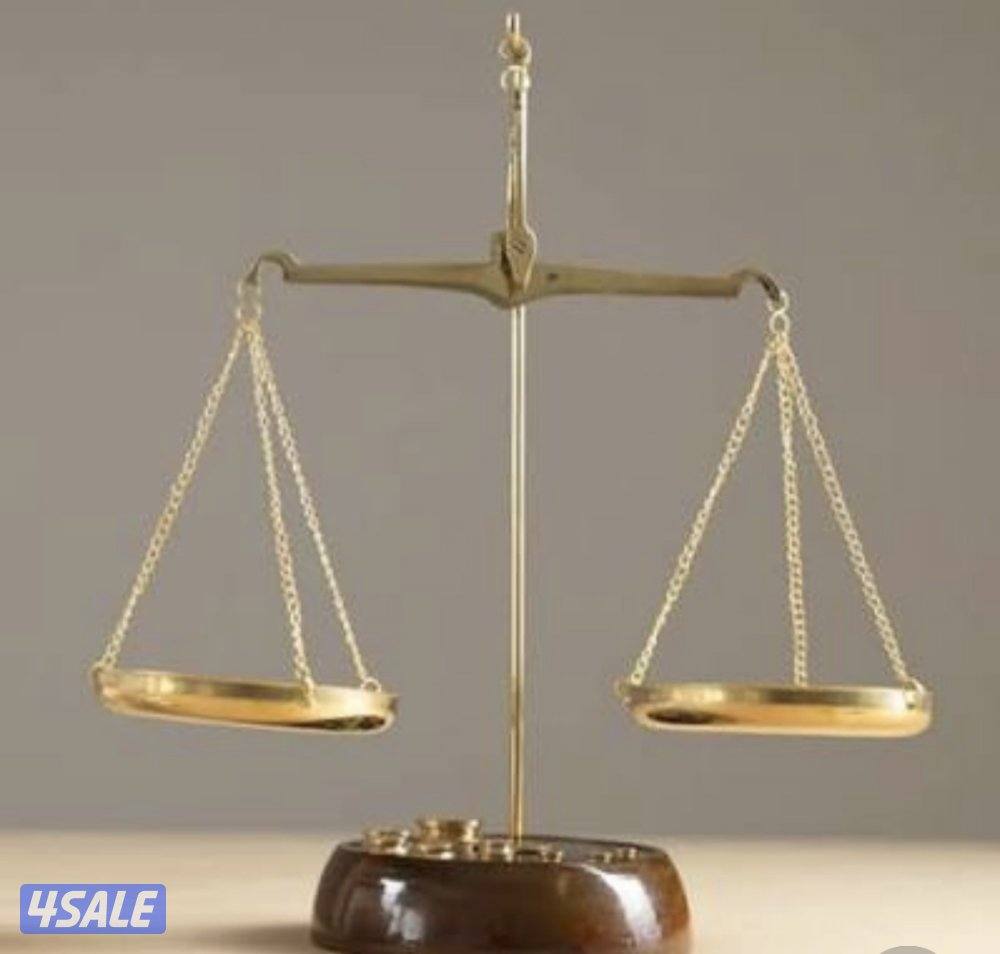 موظفة استقبال مكتب محاماة0