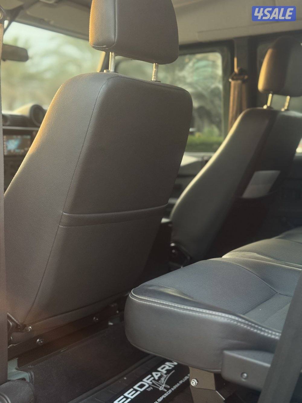 للبيع ديفندر ١١٠  موديل ٢٠١٠4