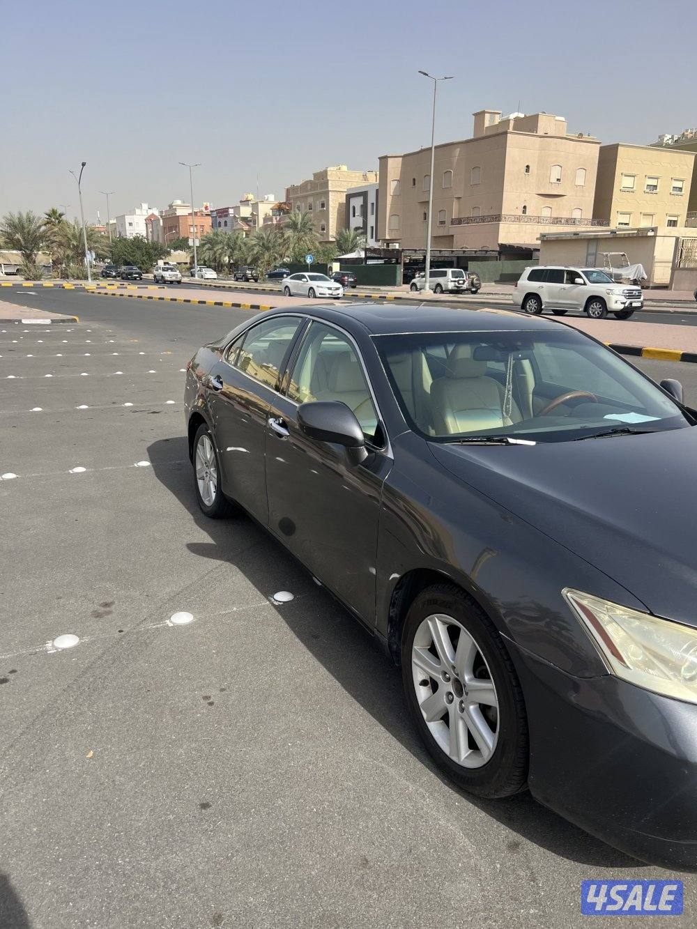 للبيع لكزس ES350 مالك الاول مديل 2008 ماشيه ١٨٩ الف صبغه جديده بلكامل0