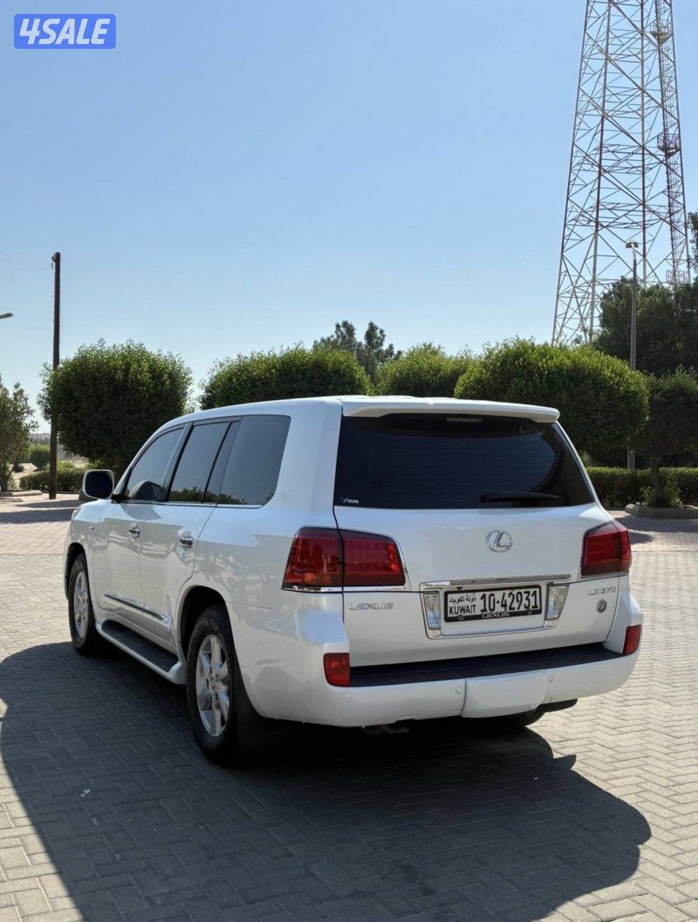 جيب لكزس 20110