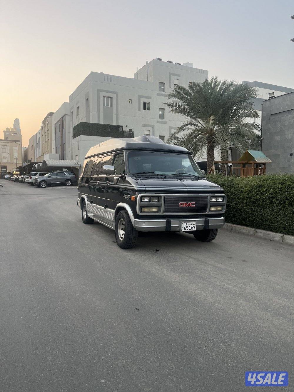 للبيع فان 1995 نظيف3