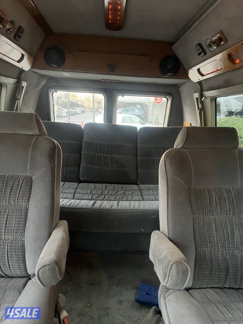 للبيع فان 1995 نظيف7