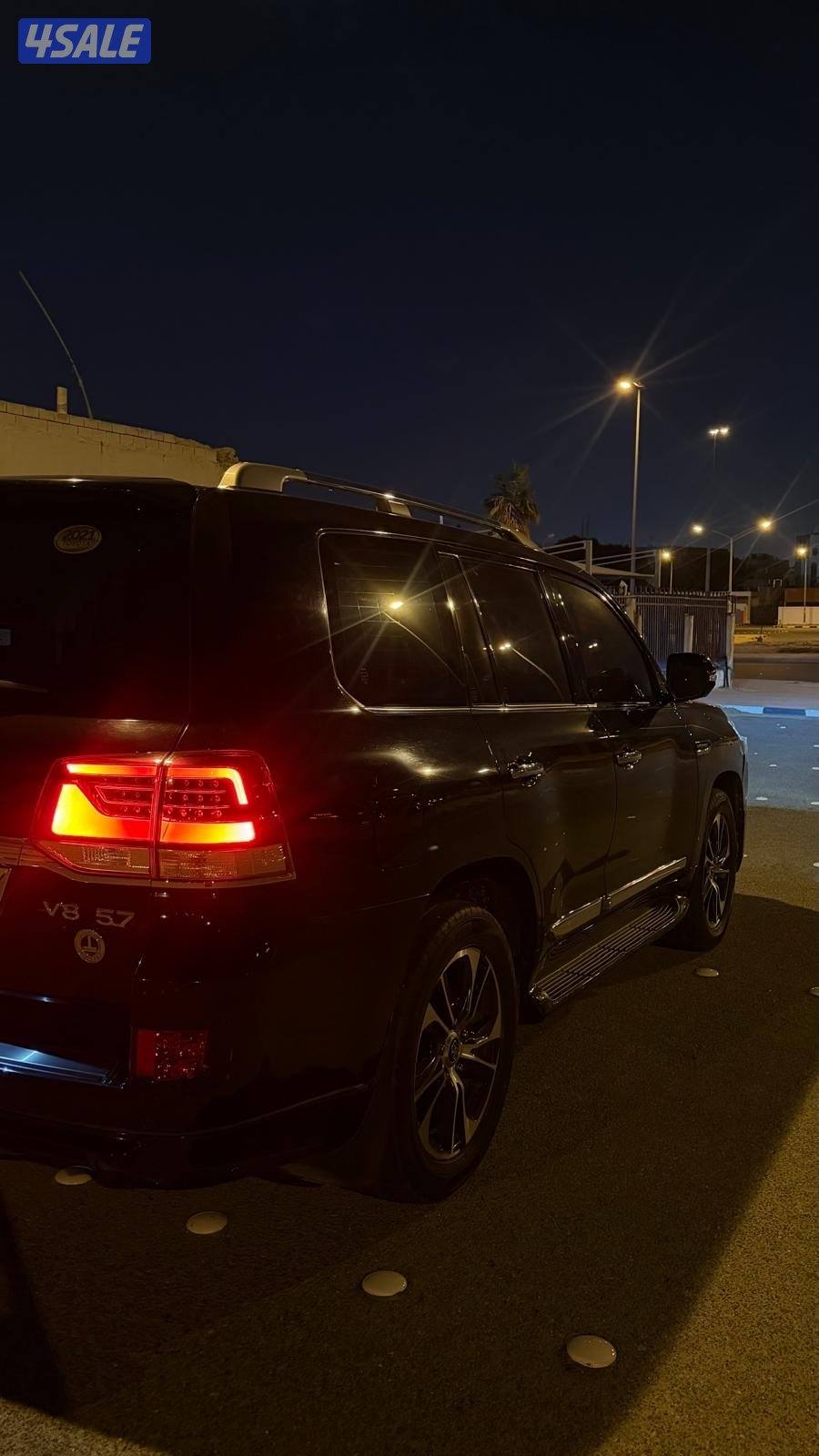 سيارة لاند كروزر VXR فل اوبشن - ٢٠٢١3