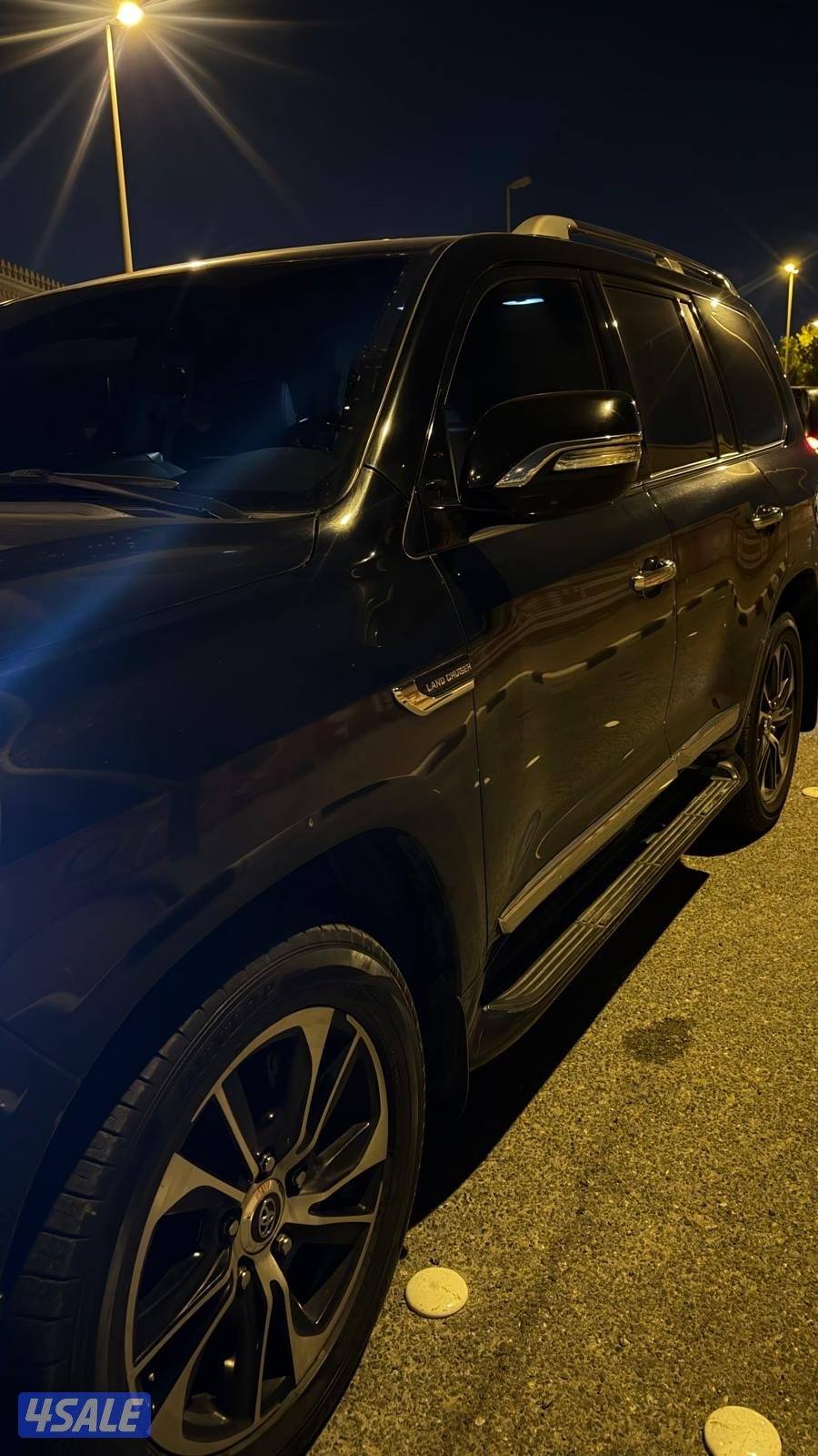 سيارة لاند كروزر VXR فل اوبشن - ٢٠٢١4