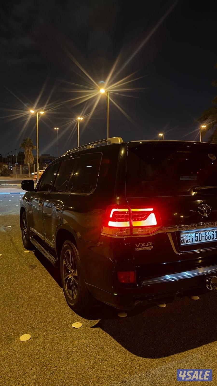 سيارة لاند كروزر VXR فل اوبشن - ٢٠٢١7