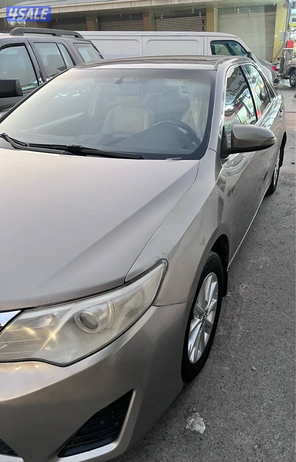 للبيع كامري مديل 2015 GL2