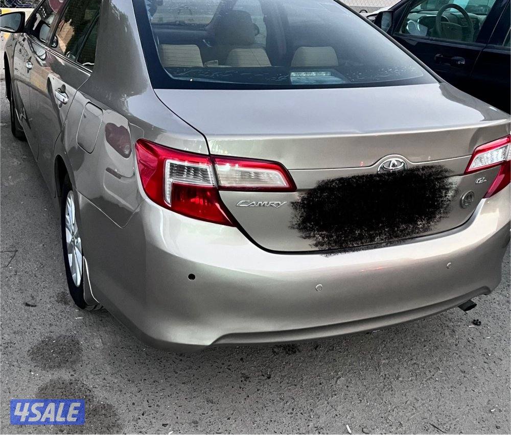 للبيع كامري مديل 2015 GL9