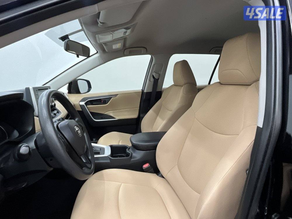TOYOTA RAV401 4X2 STANDARD OPTION5
