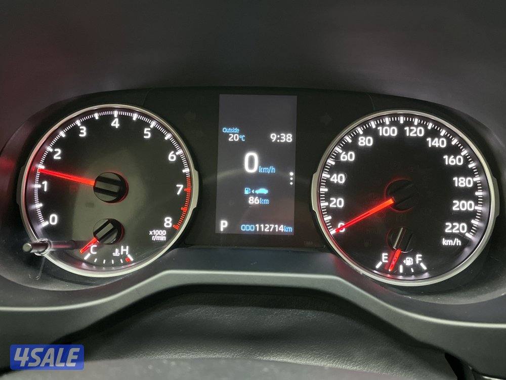 TOYOTA RAV401 4X2 STANDARD OPTION6