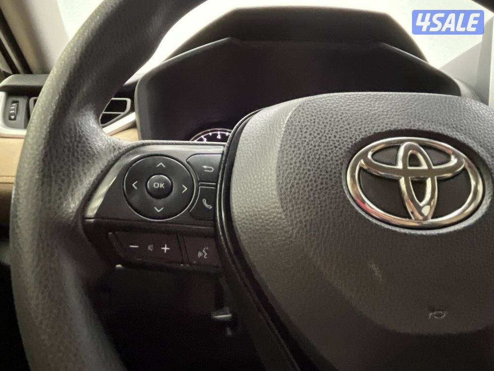 TOYOTA RAV401 4X2 STANDARD OPTION7