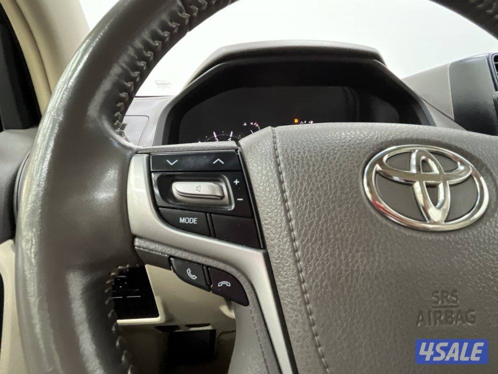 TOYOTA PRADO 6 CYL TXL MID OPTION7