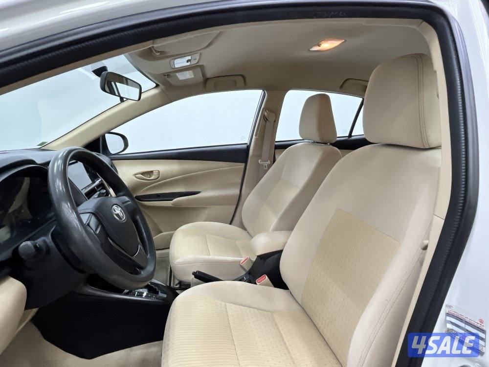 TOYOTA YARIS_N Toyota YARIS 20215