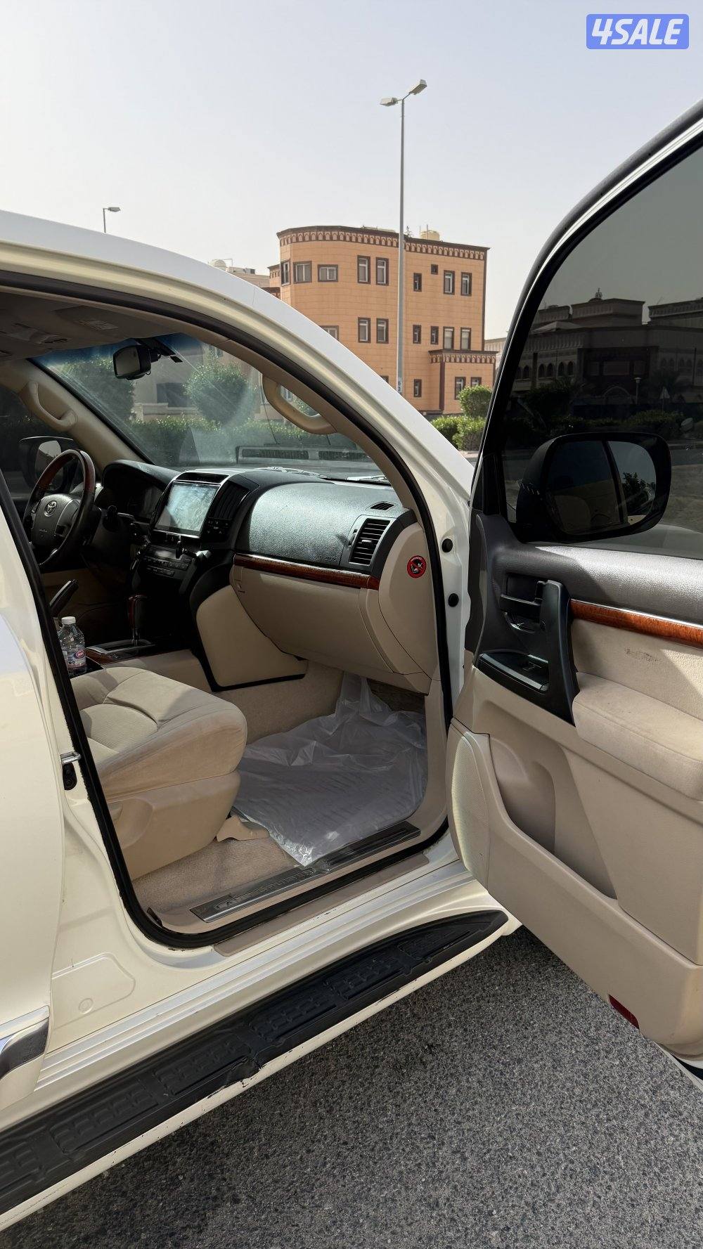 لاند كروزر الساير ٢٠١٥ مالك اول8