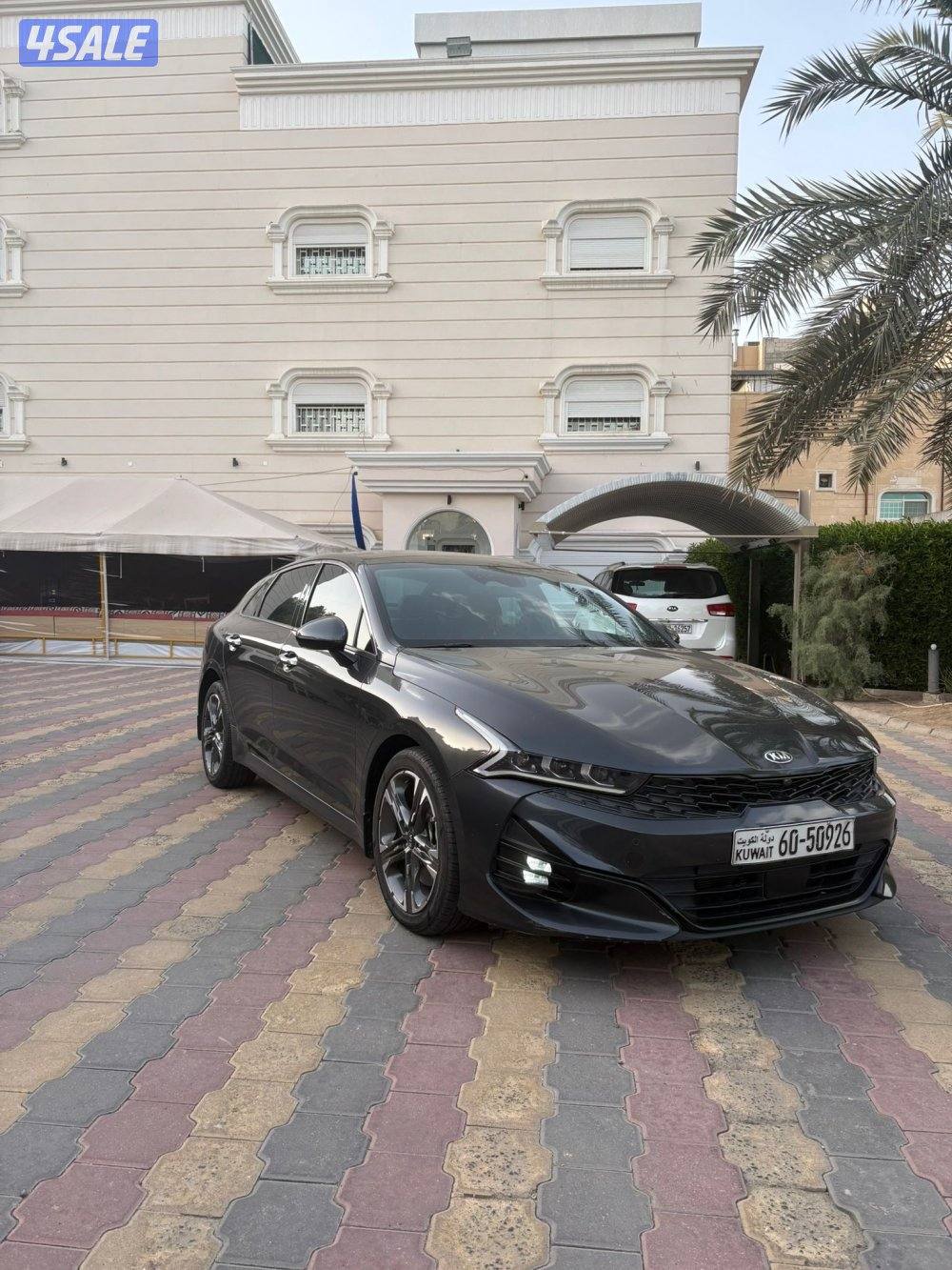 شرط الفحص بل كامل المالك لاول الموتر قمه بنظاف ماشي السياره100الف حماي0