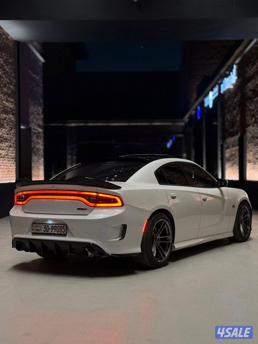 CHARGER SRT BLACK ROOF0
