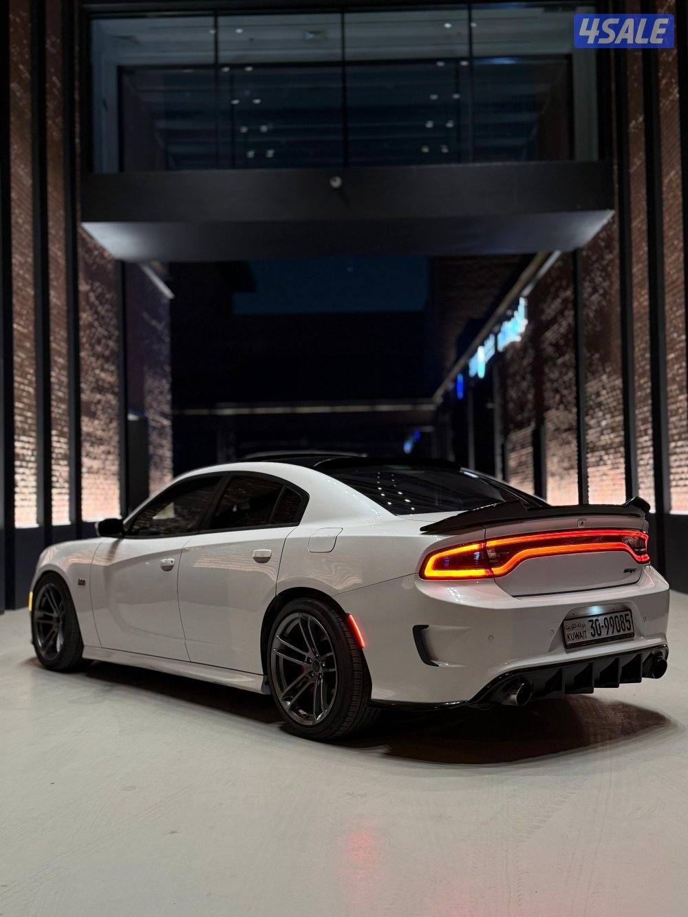 CHARGER SRT BLACK ROOF2