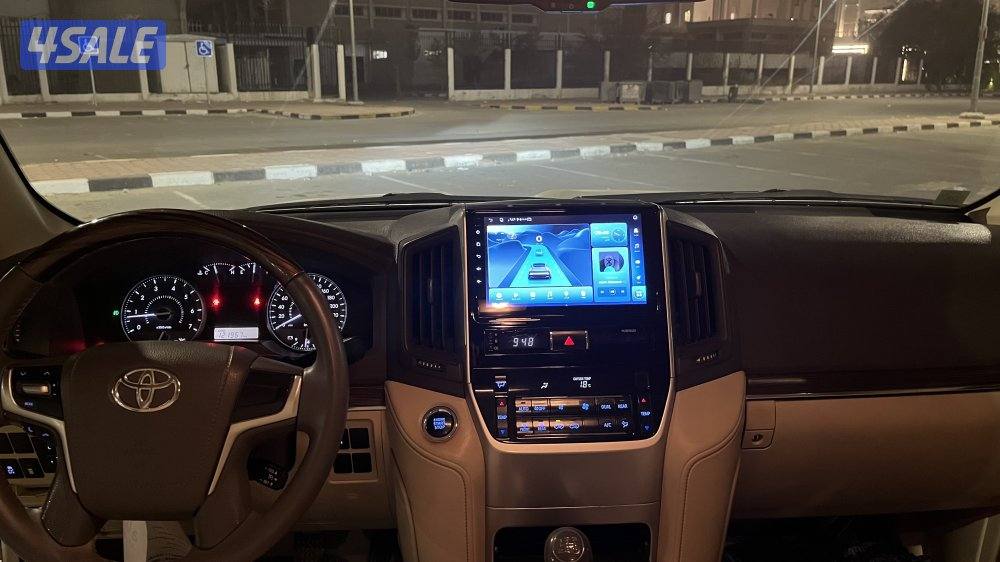 للبيع لاند كروز 2019 قير عادي سبير علاق اساس ماشي ١٢١ الف شرط الفحص1