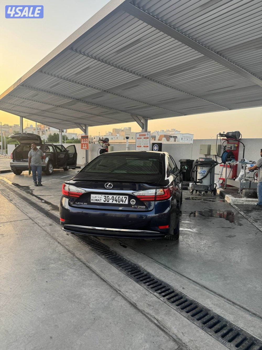للبيع لكزس ES2502