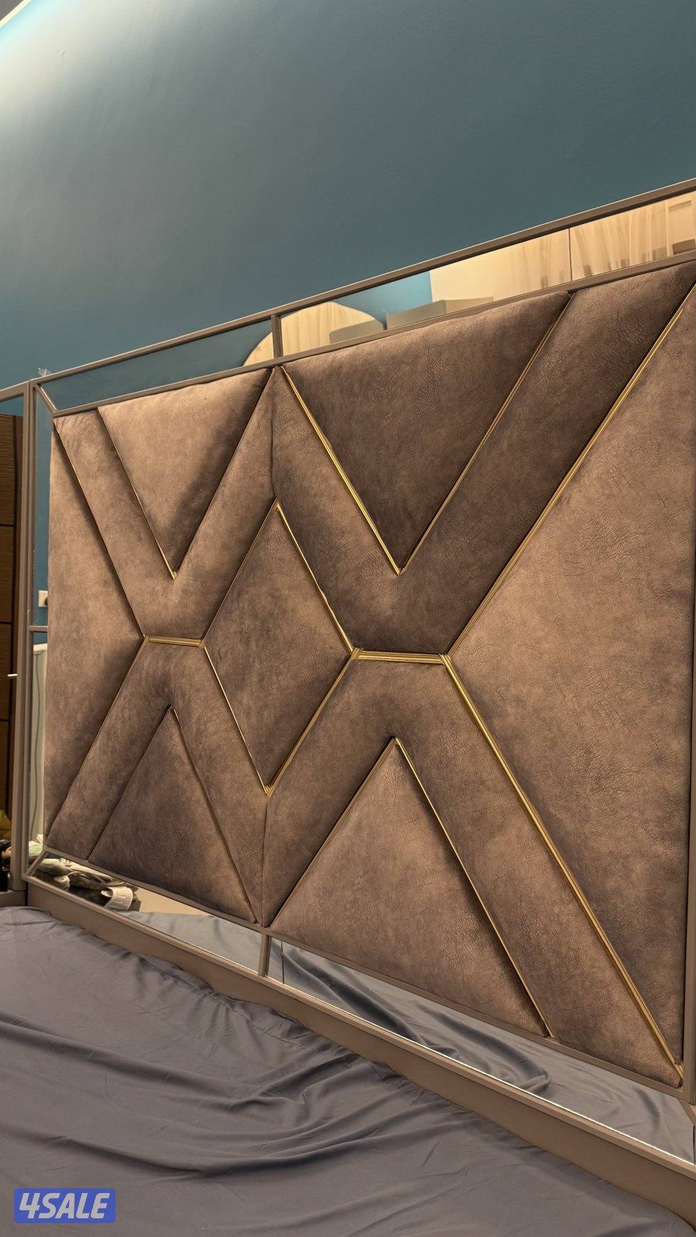 سرير و كوميدينه و تسريحه استعمال خفيف (قابل للتفاوض)3