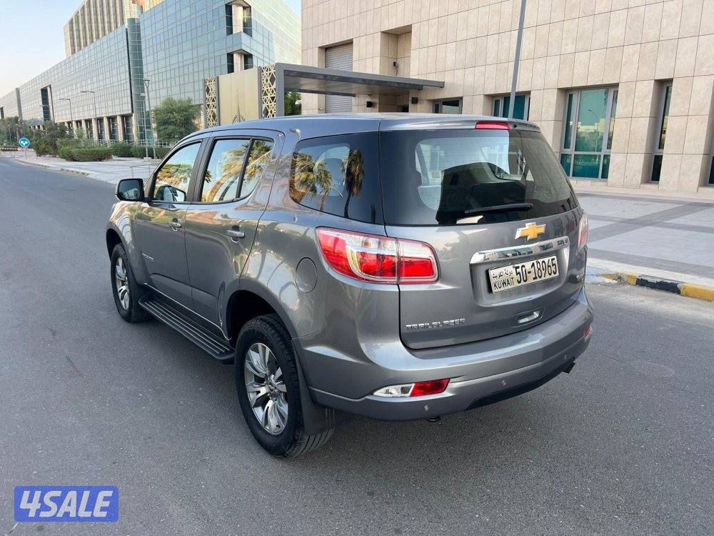 للبيع تريل بليزر 2018 ( شـرط الـفـحـص ) عداد 178 فـقـط4