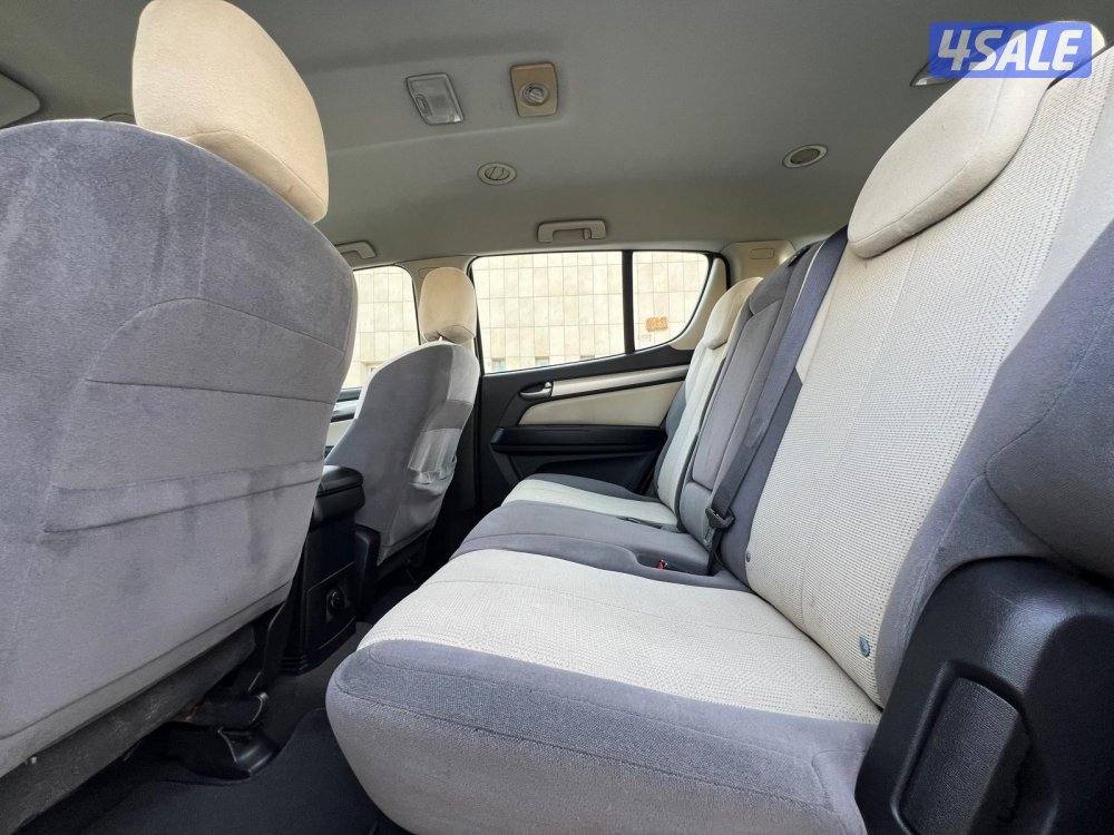 للبيع تريل بليزر 2018 ( شـرط الـفـحـص ) عداد 178 فـقـط10