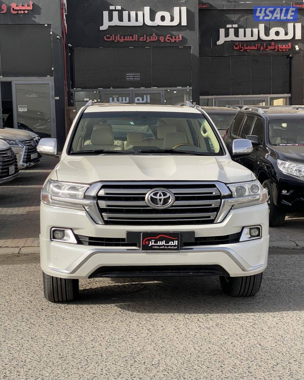 لاند كروزر GXR الساير موديل 2016 عداد 2210