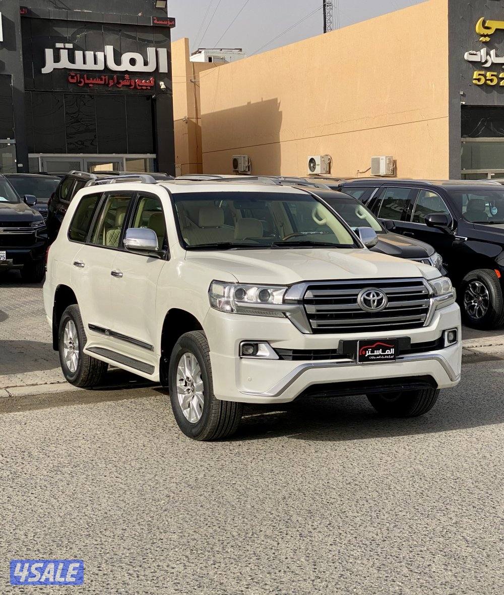 لاند كروزر GXR الساير موديل 2016 عداد 2212