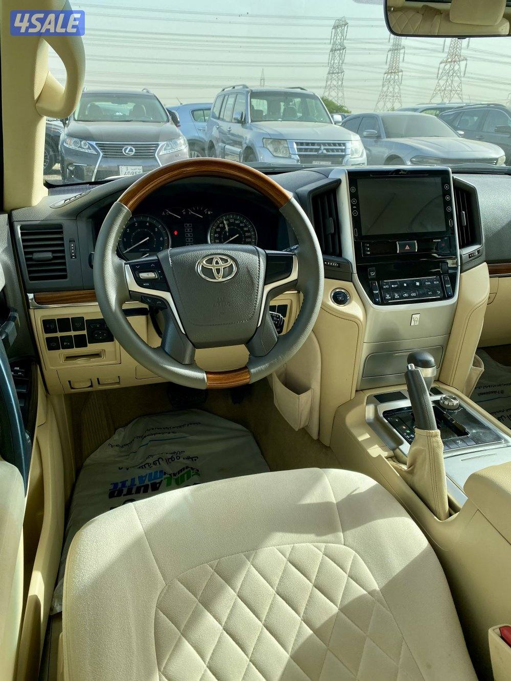 لاند كروزر GXR الساير موديل 2016 عداد 2216