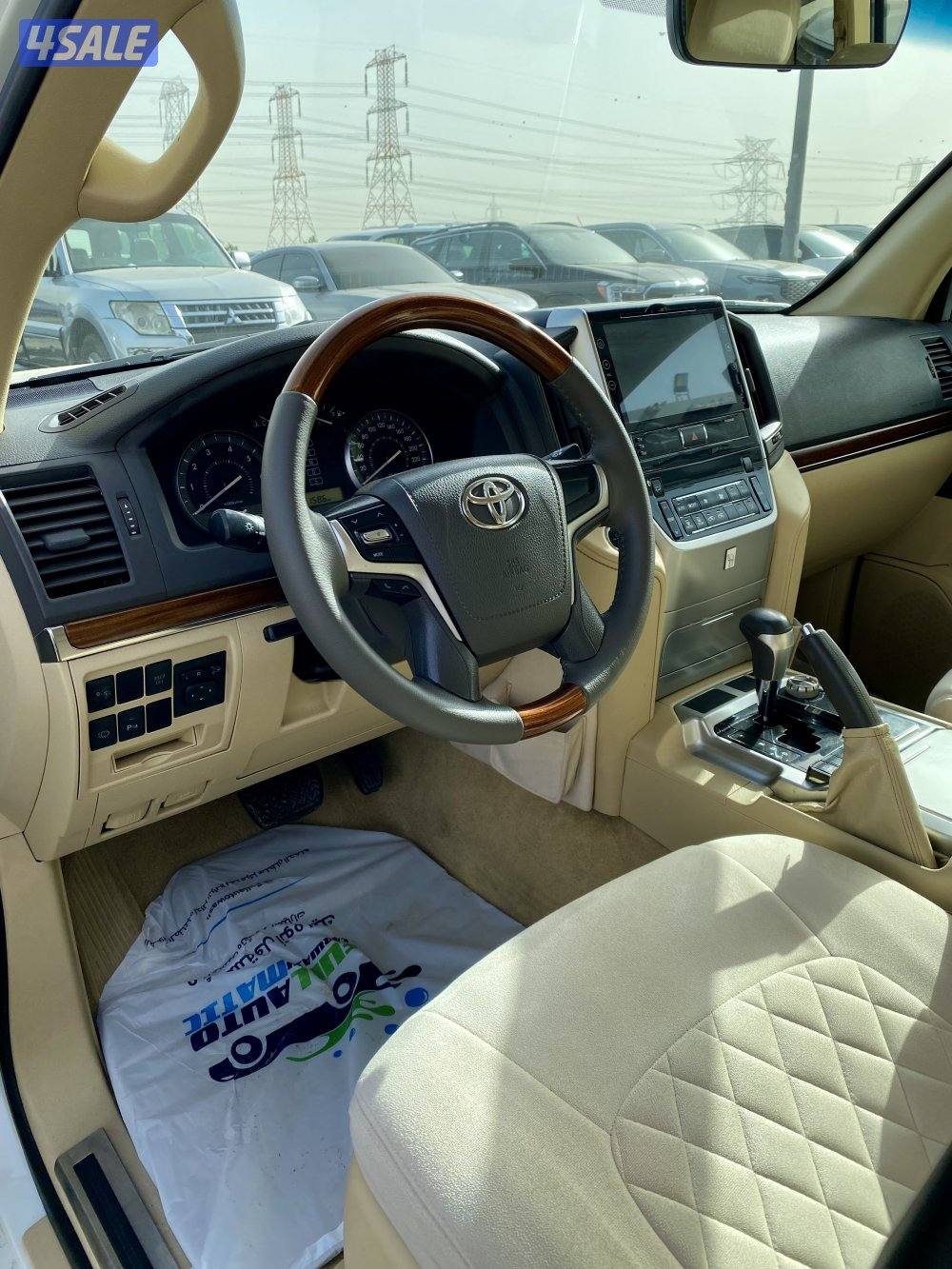 لاند كروزر GXR الساير موديل 2016 عداد 2218