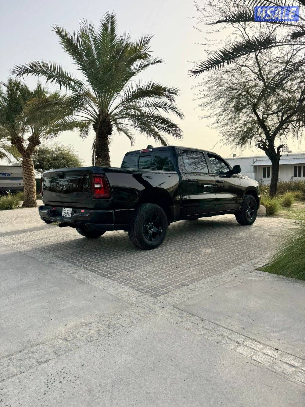 للبيع وانيت دوج رام قمارتين ٢٠٢٥5