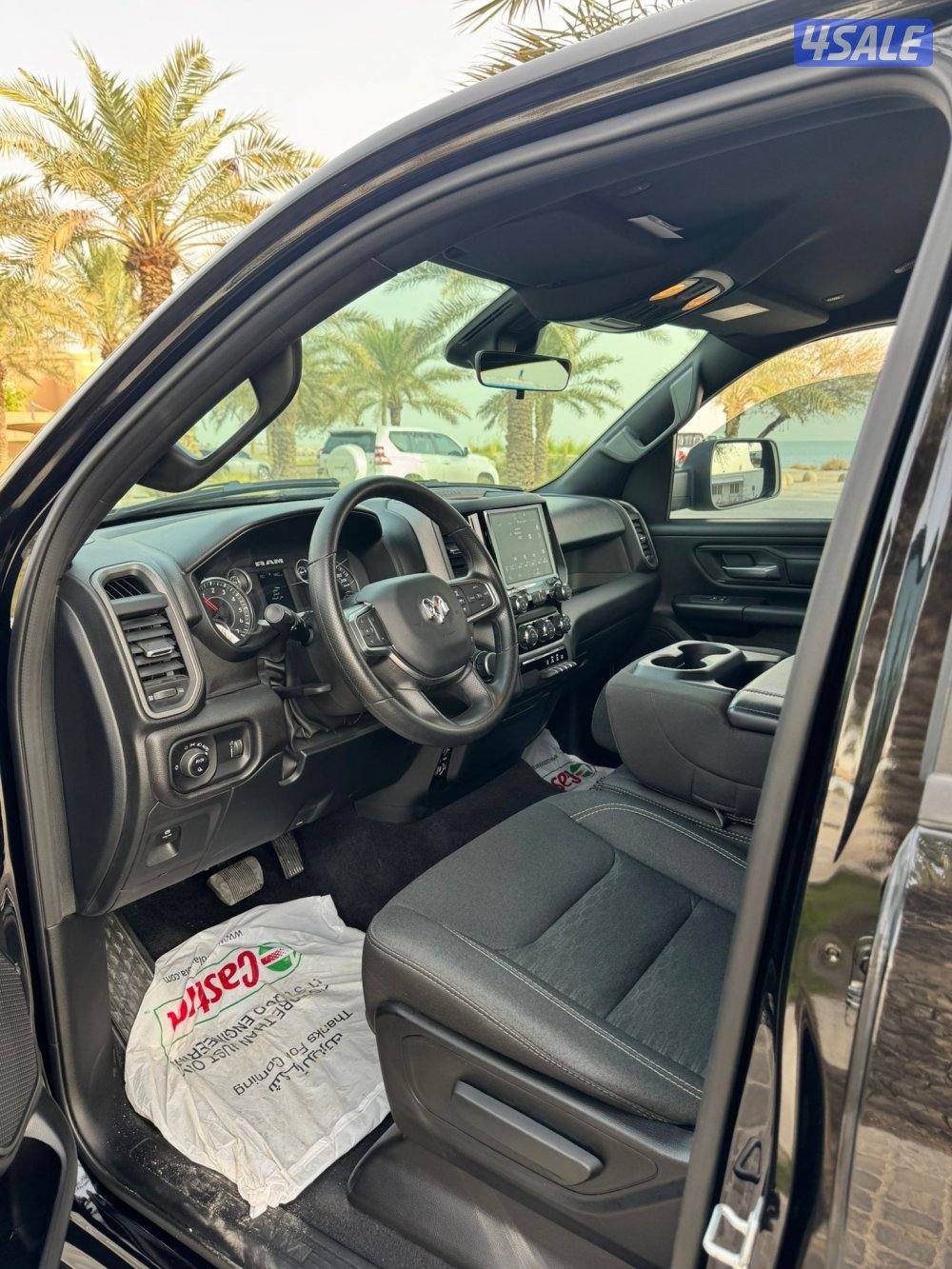 للبيع وانيت دوج رام قمارتين ٢٠٢٥6