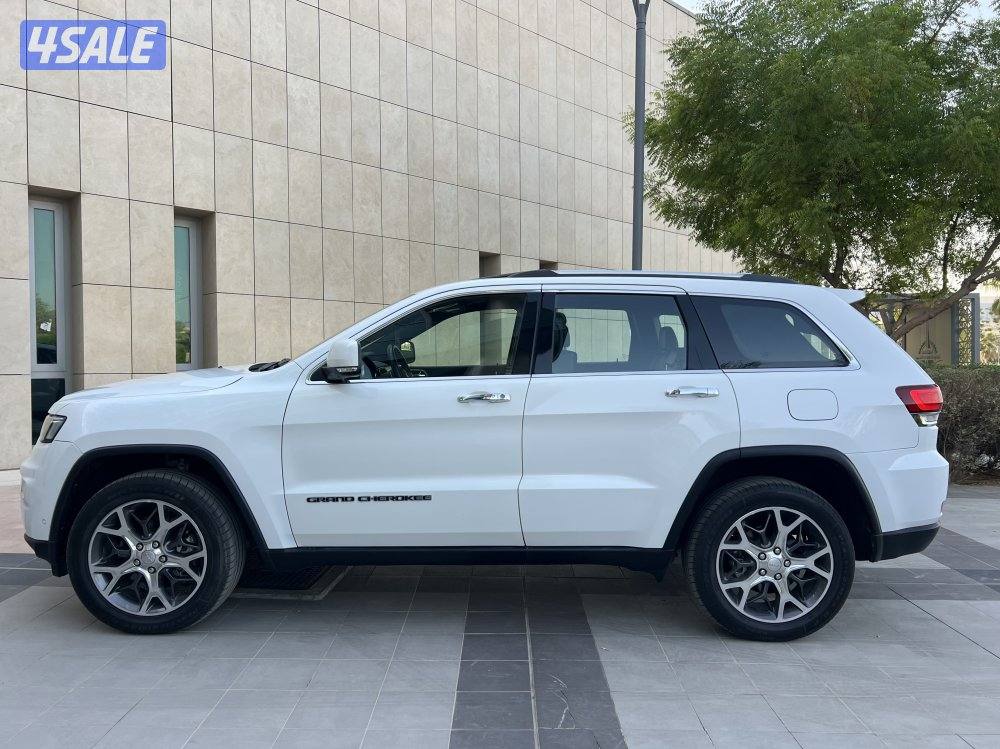 للبيع جراند شروكي لـيـمـتـد موديل 2020 ( شـرط الـفـحـص )6