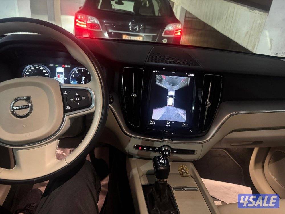 Volvo XC60 2021 for quick sale in excellent condition- leaving Kuwait1