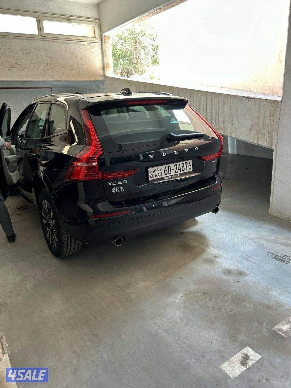 Volvo XC60 2021 for quick sale in excellent condition- leaving Kuwait2