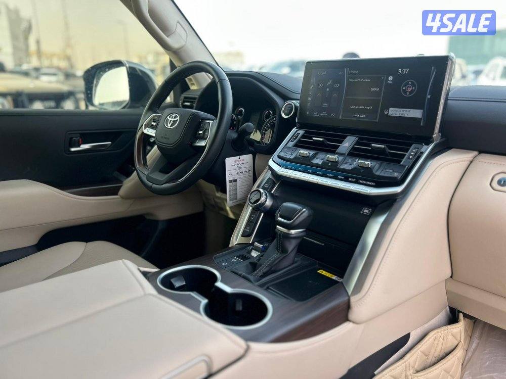 تويوتا لاند كروزر GX.R AEROs twin turbo.V6 موديل 2023 ماشى 13.000 k.m7