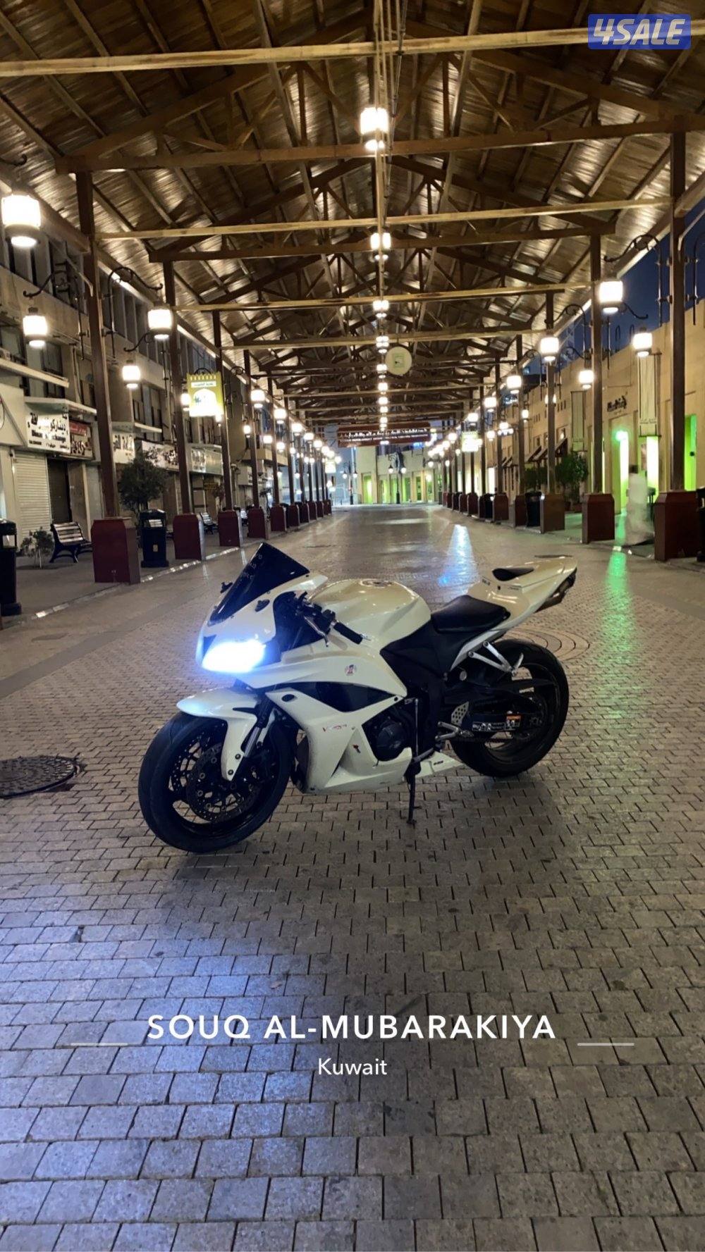 للبيع سيكل هوندا CBR6006