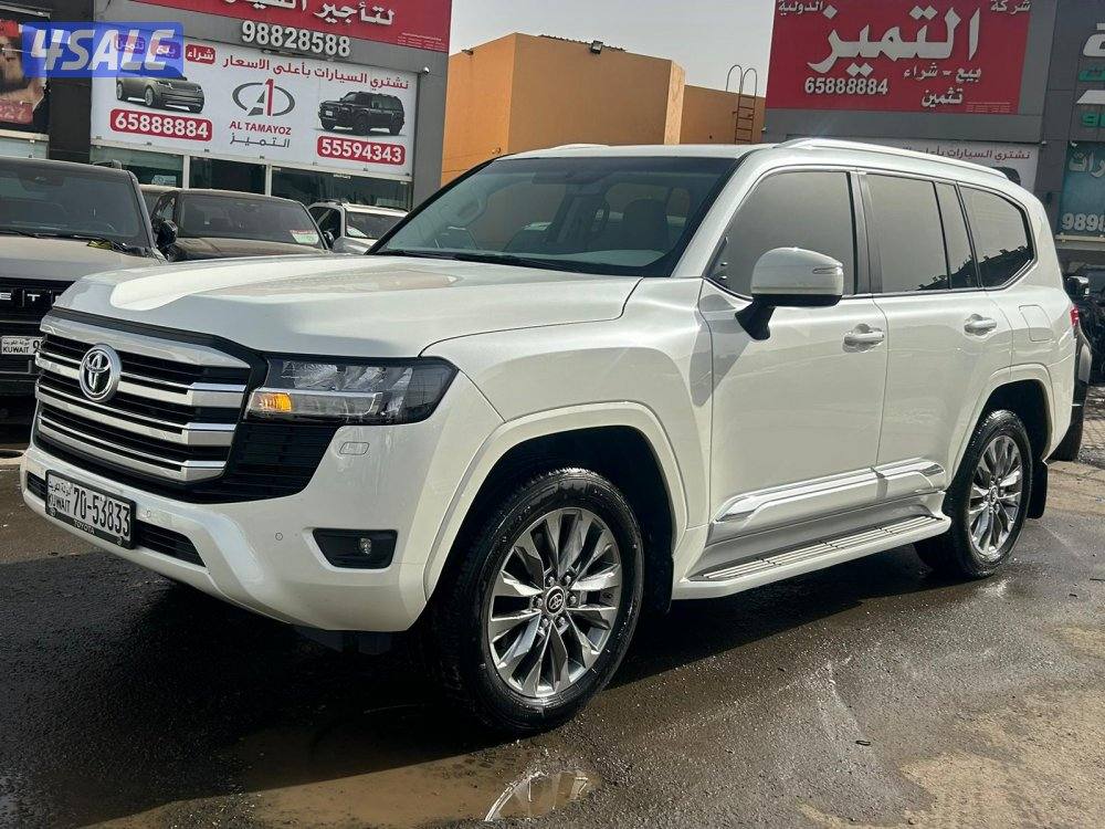 لاند كروزر GX.R twinturbo .V6 موديل 2023 ماشى 105.000 k.m وارد الساير8