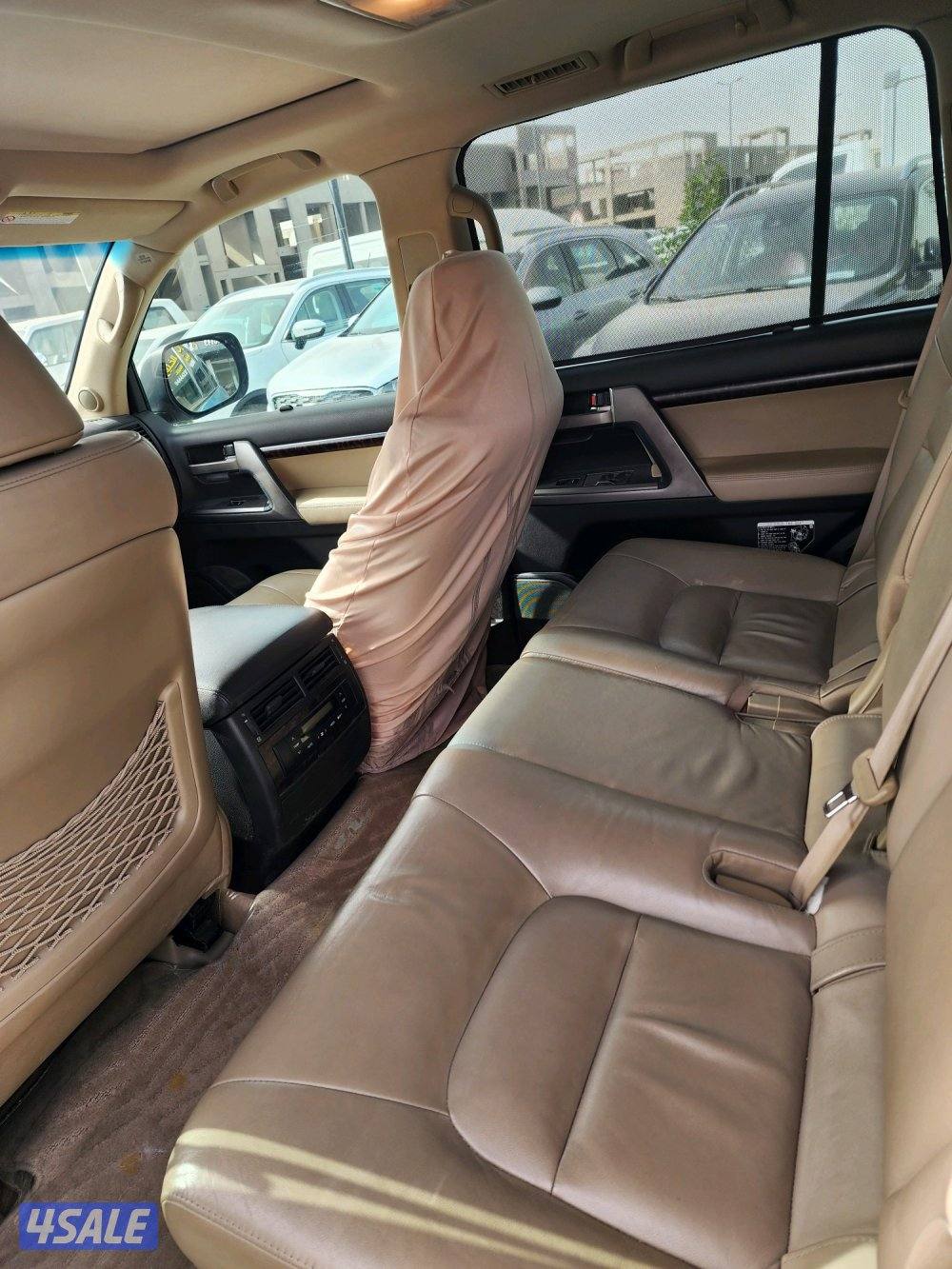 تويوتا لاندكروزر VXR8