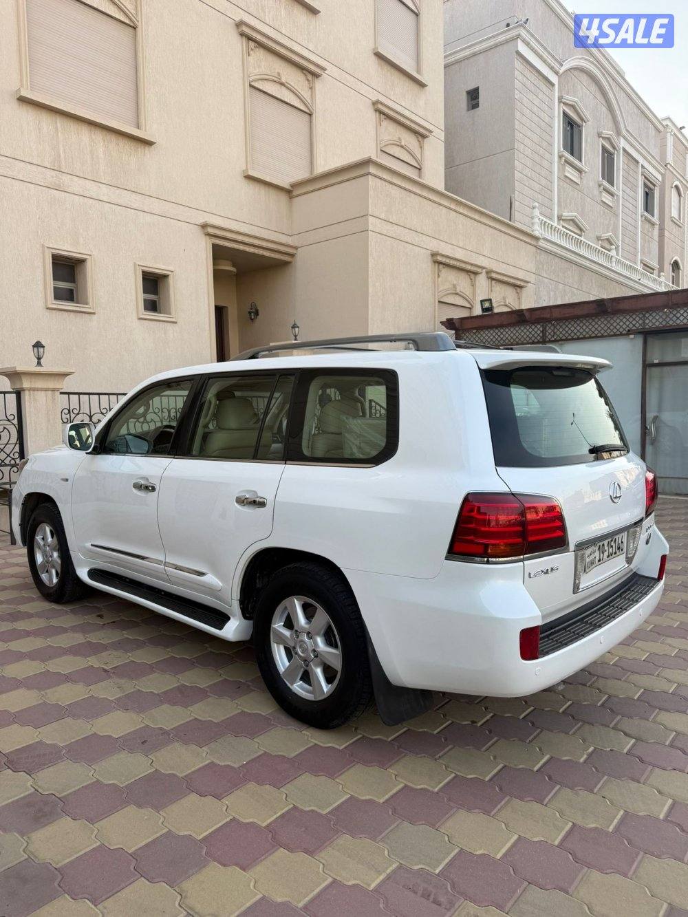 لكزس الدرجه الاولى 2010 الساير2