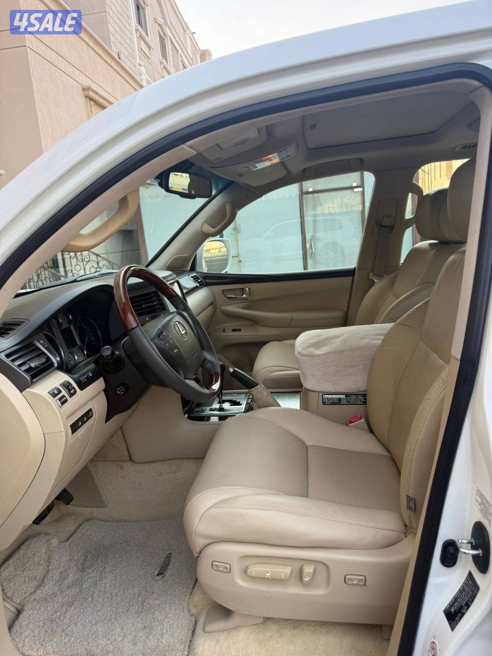 لكزس الدرجه الاولى 2010 الساير6