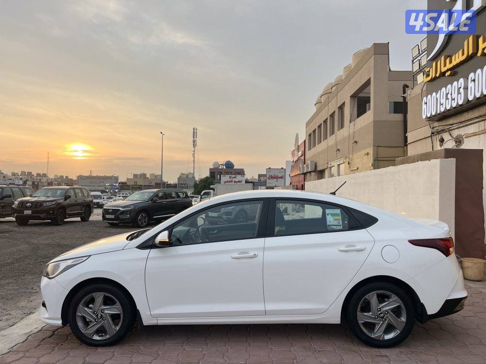 للبيع أكسنت 20234