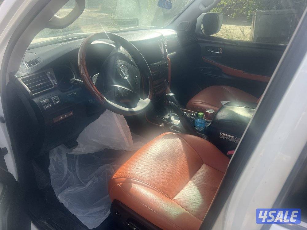 للبيع جيب لكزس LX570 موديل ٢٠١١ - شرط الفحص كامل المواصفات1