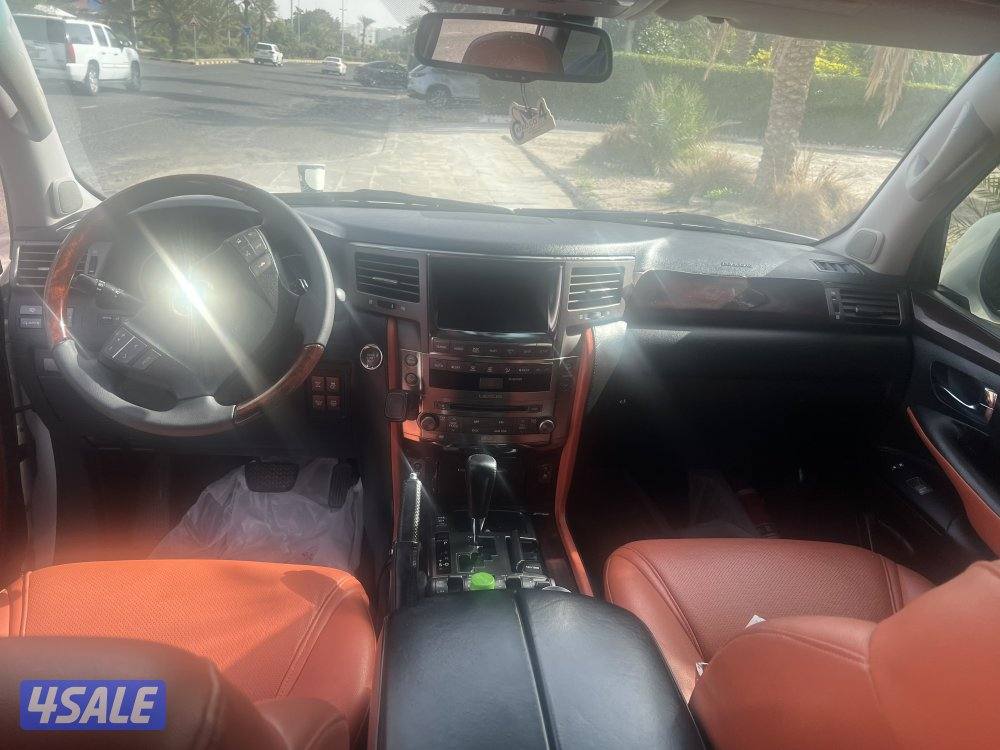 للبيع جيب لكزس LX570 موديل ٢٠١١ - شرط الفحص كامل المواصفات3