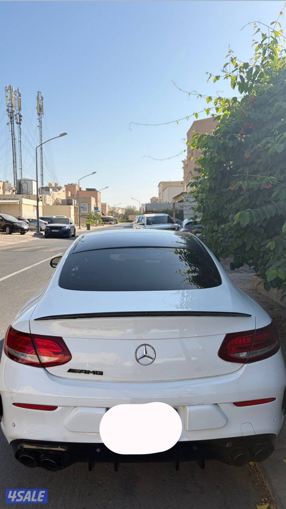 للبدل مع شاص / مرسيدس عليها كت اصلي من داخل وبرا AMG1