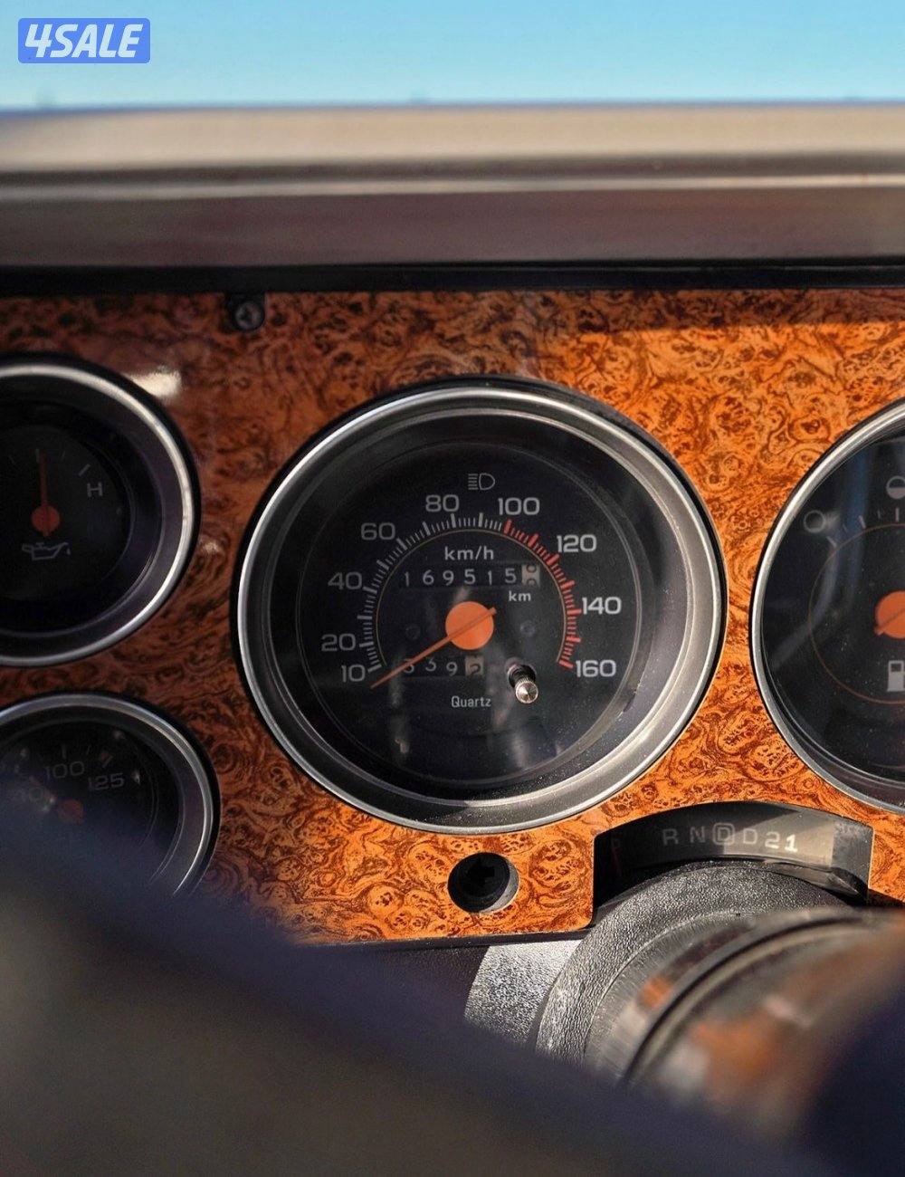 للبيع سوبربان  بحاله نادره جدا موديل 19915