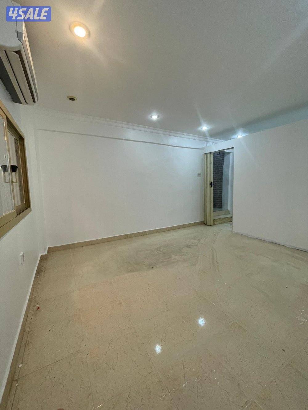 للإيجار شقه بسعدالعبدالله غرفه + صاله + مطبخ + حمام ق / 87