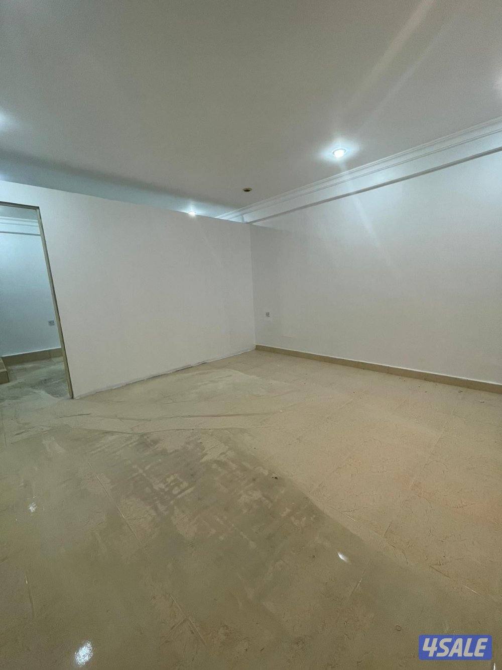 للإيجار شقه بسعدالعبدالله غرفه + صاله + مطبخ + حمام ق / 89