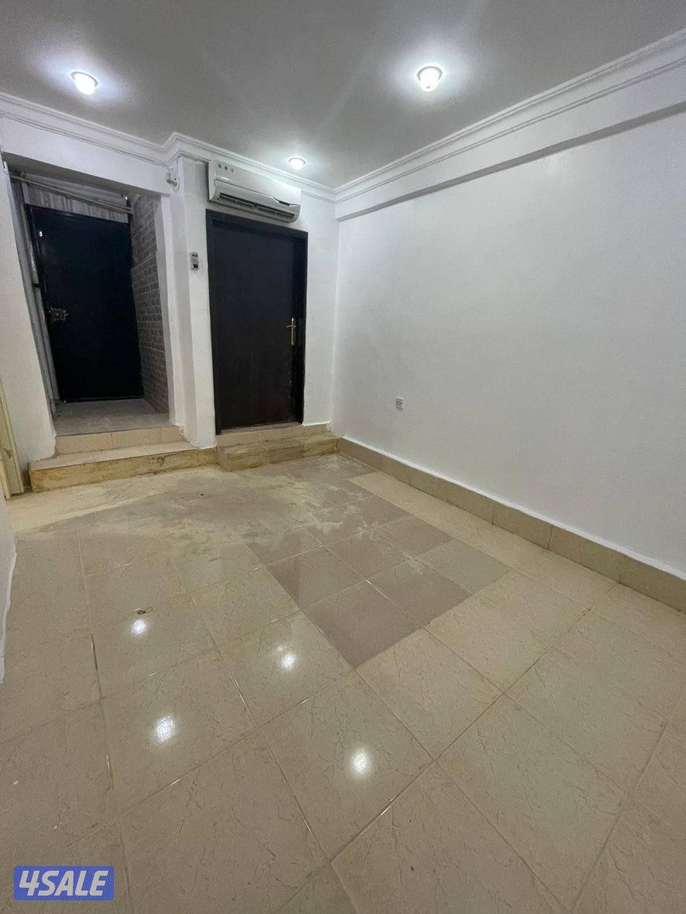 للإيجار شقه بسعدالعبدالله غرفه + صاله + مطبخ + حمام ق / 810